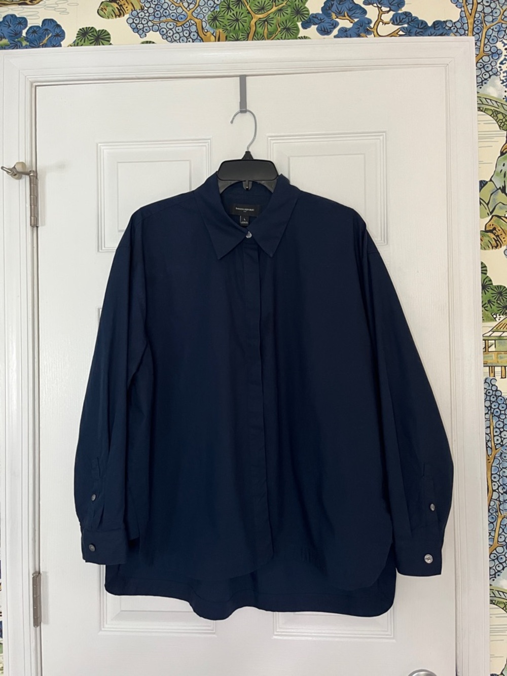 Banana Republic Navy Oversized Button-Down Women's Shirt -- Large